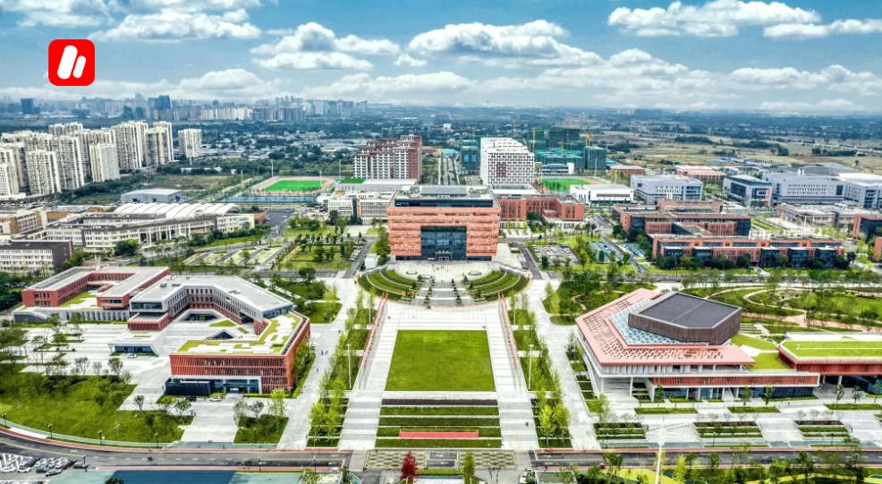 Aerial photo of University of Chengdu for students to Study in Chengdu